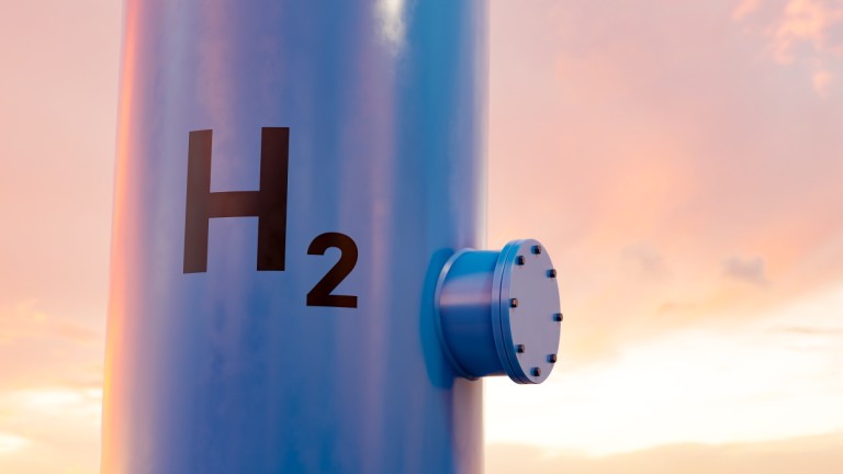 Moderner Wasserstofftank für erneuerbare Energien mit Aufdruck 'H2'