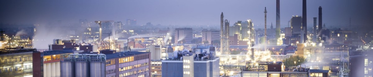 Industriepark Höchst bei Nacht